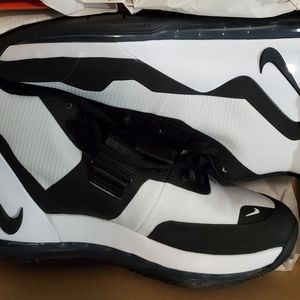NEW 10.5 Nike Air Force Max basketball shoes